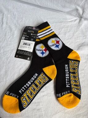 NFL steeler socks Sz M Strideline Black and Yellow Casual Socks NWT
